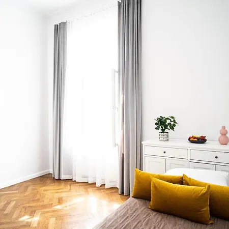 Appartement Golden Queen Center