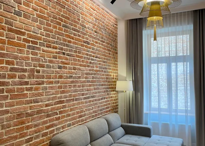 Апартаменты Golden Queen Center *